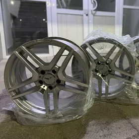 Mercedes Disk 18lik AMG