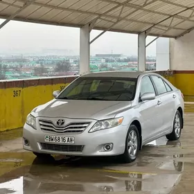 Toyota Camry 2011