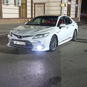 Toyota Camry 2020
