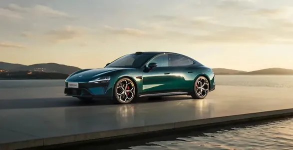 Xiaomi представила SU7 нового поколения с запасом хода до 902 км и «лидаром»