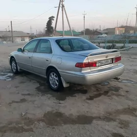 Toyota Camry 2001