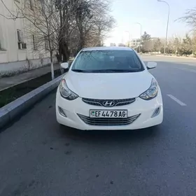 Hyundai Elantra 2013