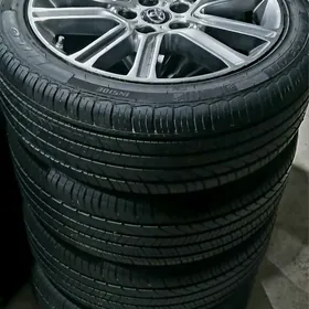 TOỲOTA DISKA BALON