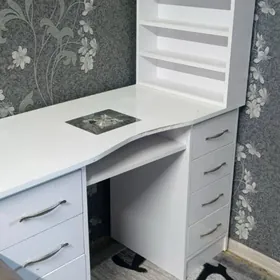 Стол для маникюра