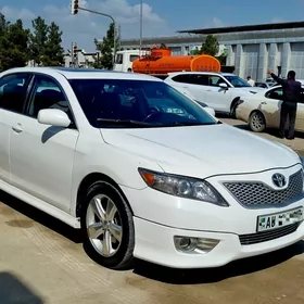 Toyota Camry 2010