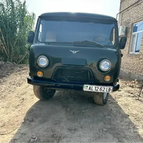 UAZ 452 1984