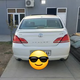 Toyota Avalon 2005