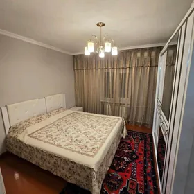 30 мкр 3 комнаты 2 этаж