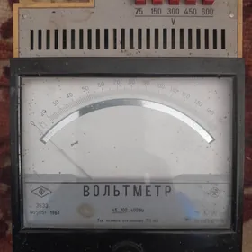 вольтметр
