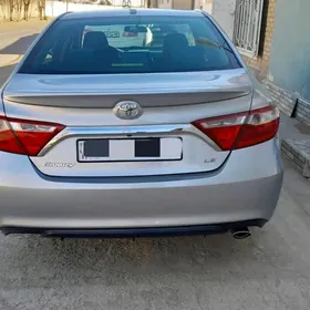 Toyota Camry 2015