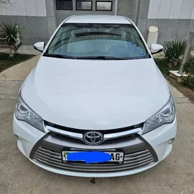Toyota Camry 2017