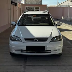 Opel Astra 2000