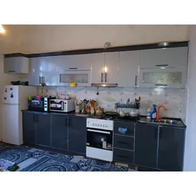 kuhyny.Garnitur.Şkaf