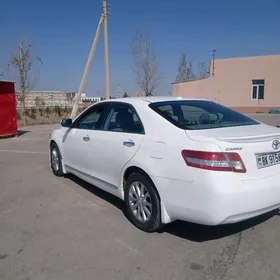Toyota Camry 2011
