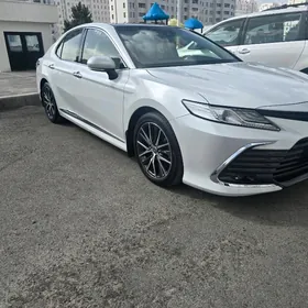 Toyota Camry 2023