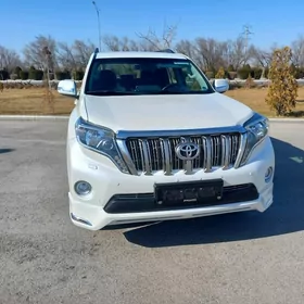 Toyota Land Cruiser Prado 2014
