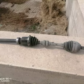 Nissan wersa granat sag tarap