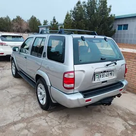Nissan Pathfinder 2002