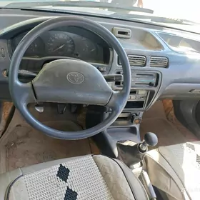 Toyota Tercel 1995