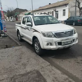 Toyota Hilux 2012