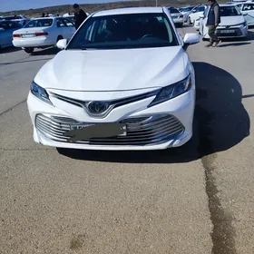 Toyota Camry 2020
