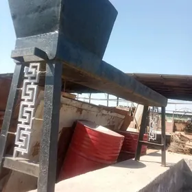 Mangal satlyk kafe gerek bolsa