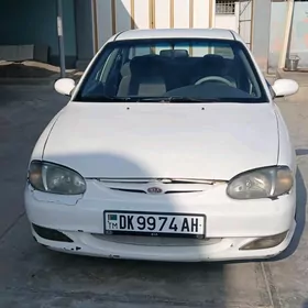 Kia Sephia 2001
