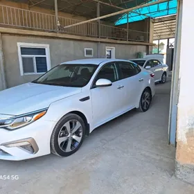 Kia Optima 2020