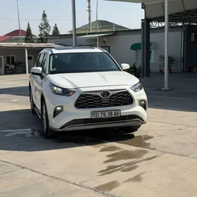 Toyota Highlander 2020