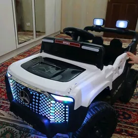 машина с пультом