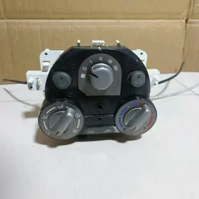 Nissan Versa 11-13 klimat blok