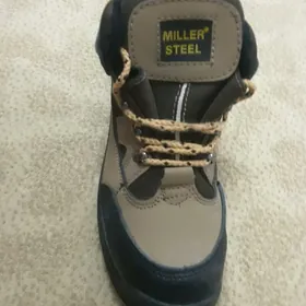 боты и бушлаты