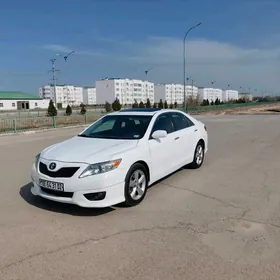 Toyota Camry 2011