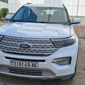 Ford Explorer 2021