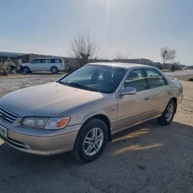 Toyota Camry 2001