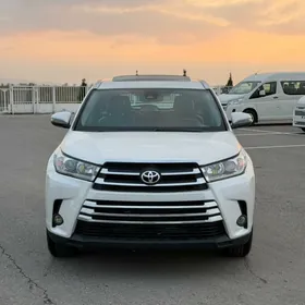 Toyota Highlander 2018