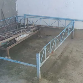 Tapçan we demir turba.