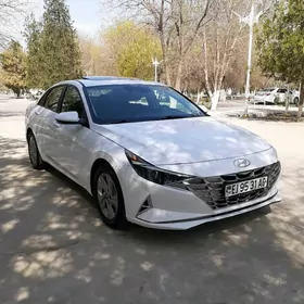 Hyundai Elantra 2021