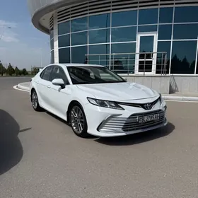 Toyota Camry 2022