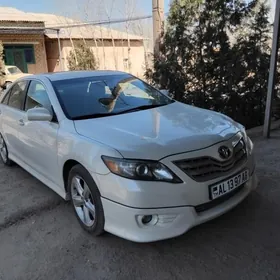 Toyota Camry 2011