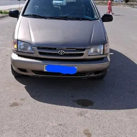 Toyota Sienna 1998