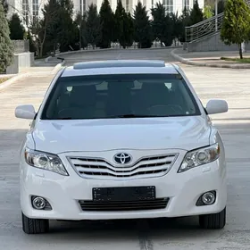 Toyota Camry 2010