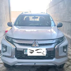 Mitsubishi L200 2020