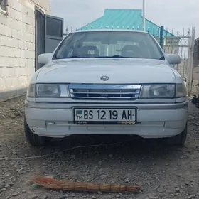 Opel Vectra 1989