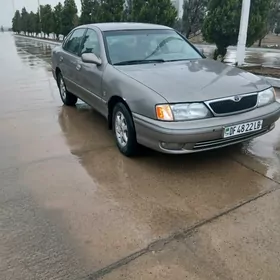 Toyota Avalon 1999