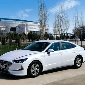 Hyundai Sonata 2021