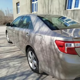 Toyota Camry 2013