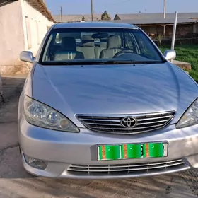Toyota Camry 2005