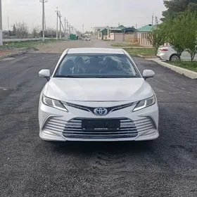 Toyota Camry 2022