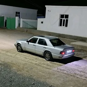 Mercedes-Benz E420 1993